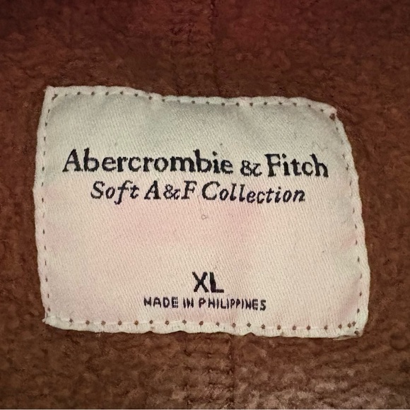 ABERCROMBIE Leopard Print Soft Long Sleeve Sweatshirt - Picture 3 of 3